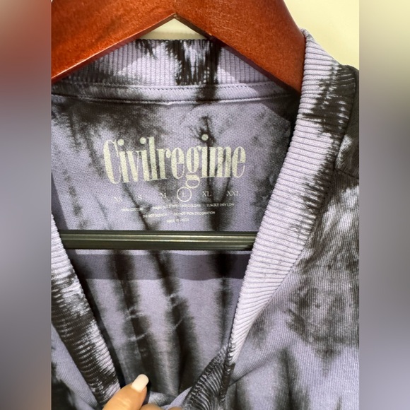 Civil Regime Skeleton, Roses From Concrete, Blooming Through Chaos. L Tie Dye. - Picture 7 of 7